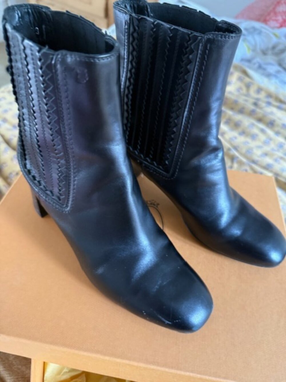 Tods Leather Ankle Boots